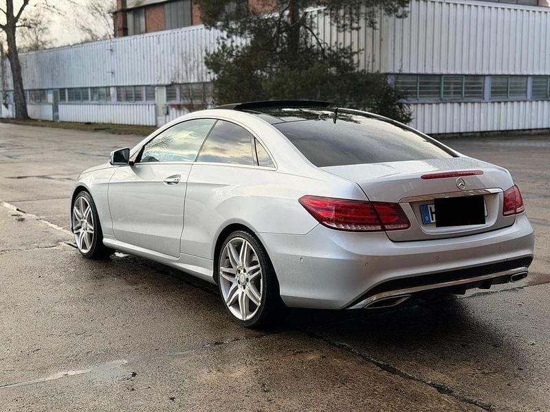 Gebraucht Mercedes E400 AMG 333 PS (244 kW) 2013 Silber Coupé