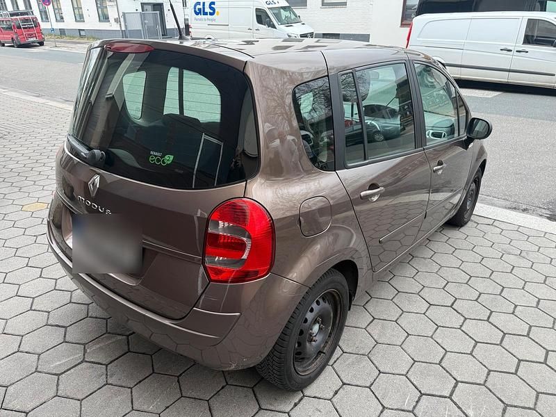 Gebraucht Renault Modus 103 PS (75 kW) 2011 Braun Van / Kleinbus