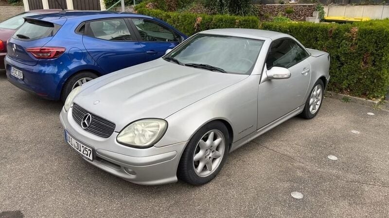 Silber Gebraucht 2002 Mercedes SLK200 Edition Cabrio | 5.999 € (Teuer) - Bild 1/4