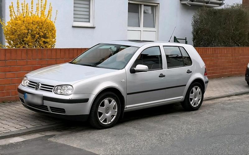 Gebraucht VW Golf IV 95 PS (69 kW) 2000 Silber Limousine