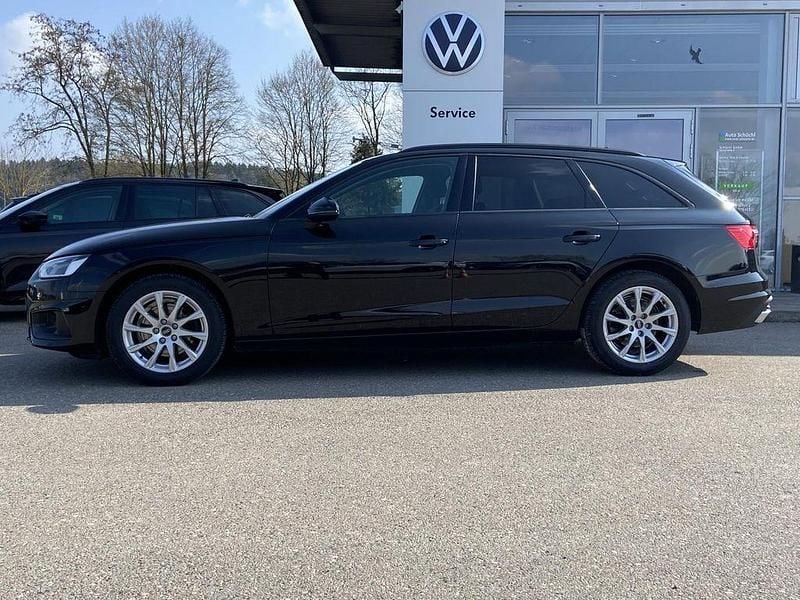 Gebraucht Audi A4 150 PS (110 kW) 2022 Schwarz Kombi