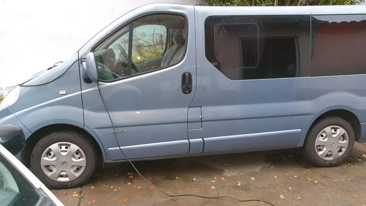 Gebraucht Nissan Primastar 114 PS (83 kW) 2008 Blau Van / Kleinbus