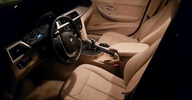 Gebraucht BMW 318 143 PS (105 kW) 2013 Grau Kombi