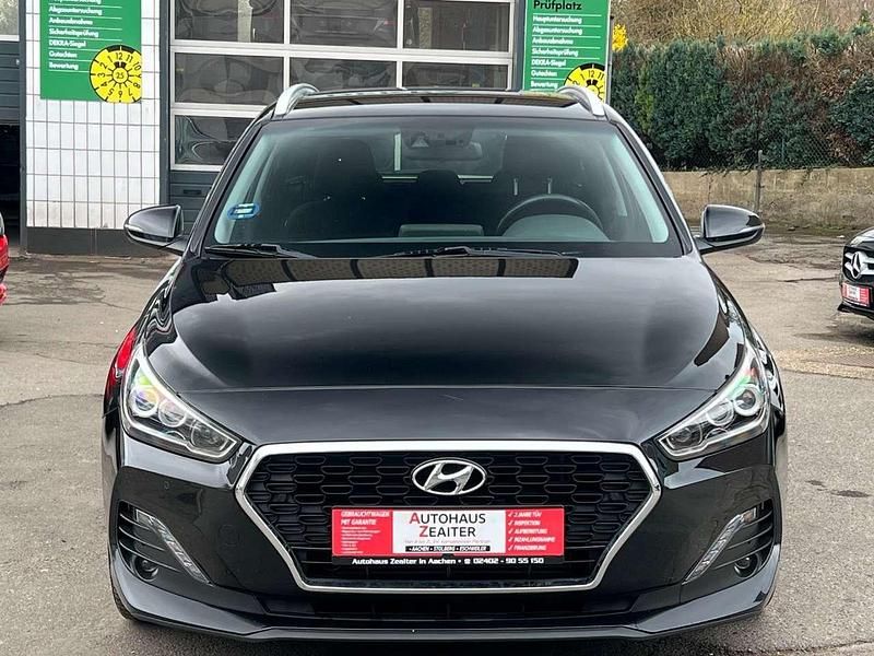 Gebraucht Hyundai i30 YES! 116 PS (85 kW) 2020 Schwarz Kombi
