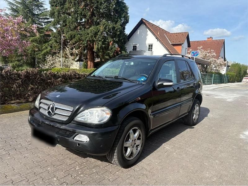 Gebraucht Mercedes ML350 235 PS (172 kW) 2003 Schwarz SUV