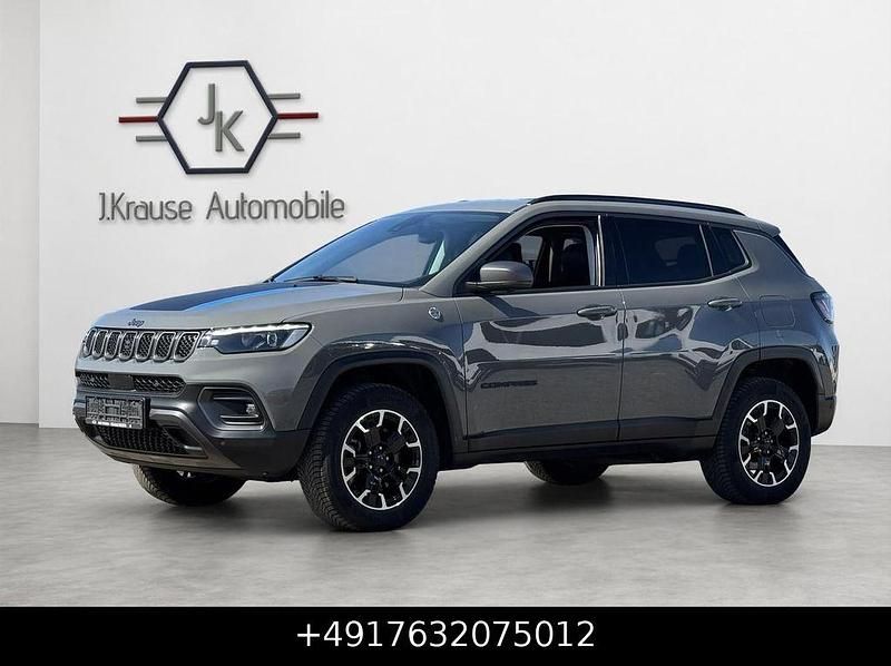 Gebraucht Jeep Compass Trailhawk 241 PS (177 kW) 2021 Grau SUV