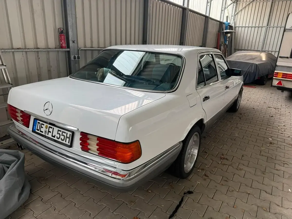 Gebraucht Mercedes S260 SE 1987 Weiß Limousine