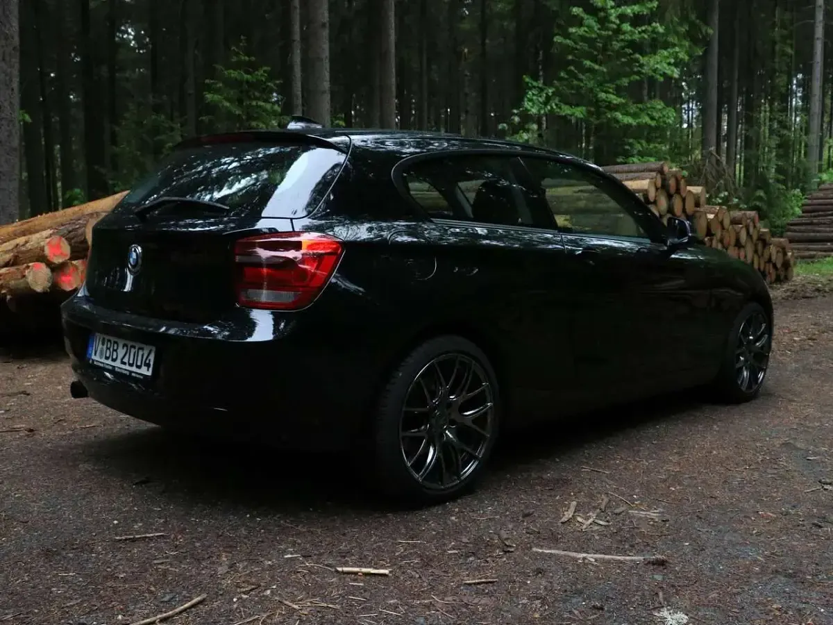 Gebraucht BMW 116 Comfort Edition 136 PS (100 kW) 2012 Schwarz Kleinwagen