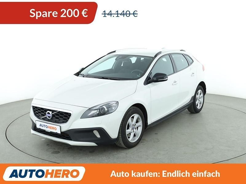 Weiß Gebraucht 2014 Volvo V40 CC You! Kombi | 13.940 € (Fairer Preis) - Bild 1/3