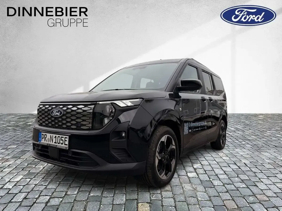 Neu Ford Tourneo Courier Titanium 100 kW (136 PS) 2025 Schwarz (metallic) Van / Kleinbus