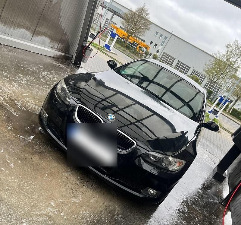 Gebraucht BMW 320 Sport Line 170 PS (125 kW) 2008 Schwarz Coupé