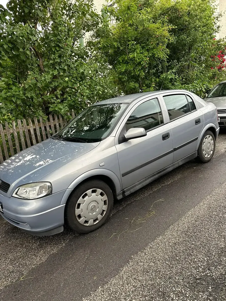 Gebraucht Opel Astra 105 PS (77 kW) 2003 Grau Limousine
