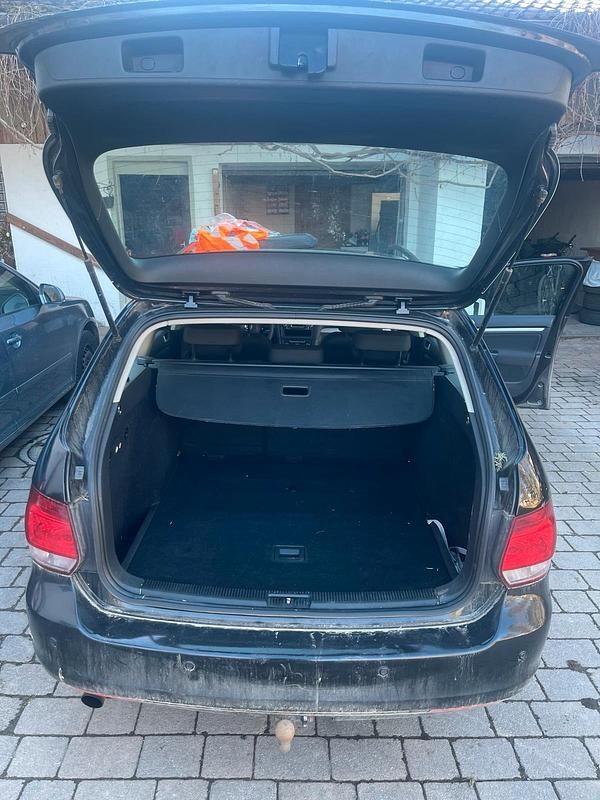 Gebraucht VW Golf VII 104 PS (76 kW) 2012 Schwarz Kombi