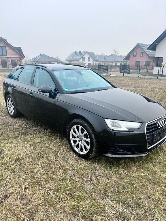 Gebraucht Audi A4 Ambiente 150 PS (110 kW) 2016 Schwarz Kombi
