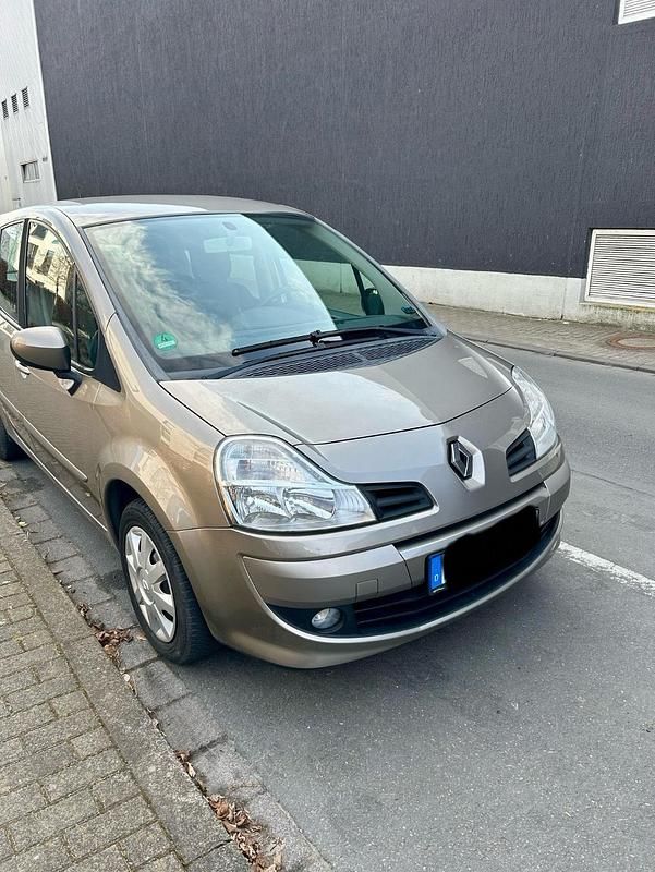 Braun Gebraucht 2010 Renault Grand Modus Van / Kleinbus | 5.500 € - Bild 1/4