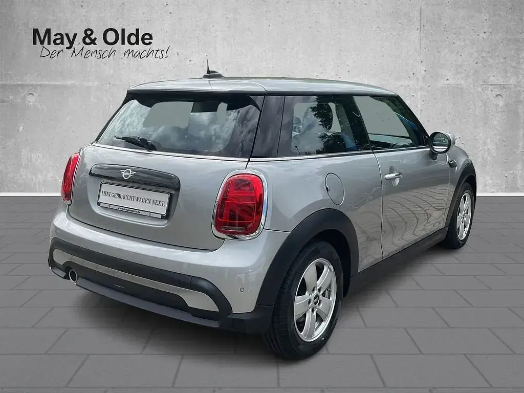 Gebraucht Mini Cooper Essential 136 PS (100 kW) 2023 Silber Kleinwagen