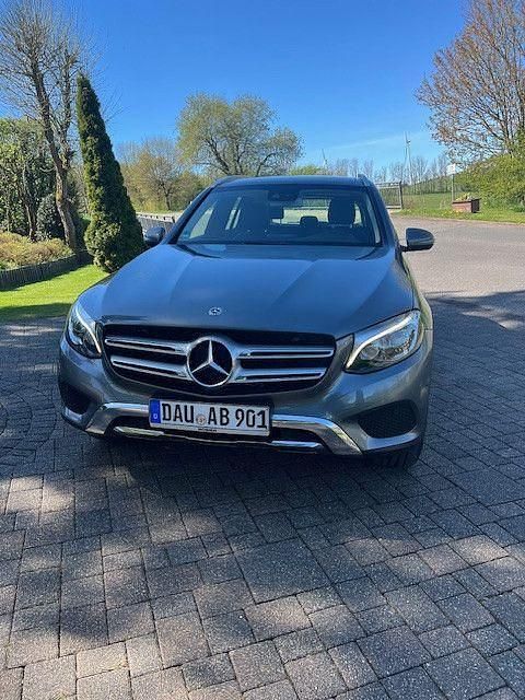 Gebraucht Mercedes GLC220 AMG Edition 1 170 PS (125 kW) 2017 Grau SUV