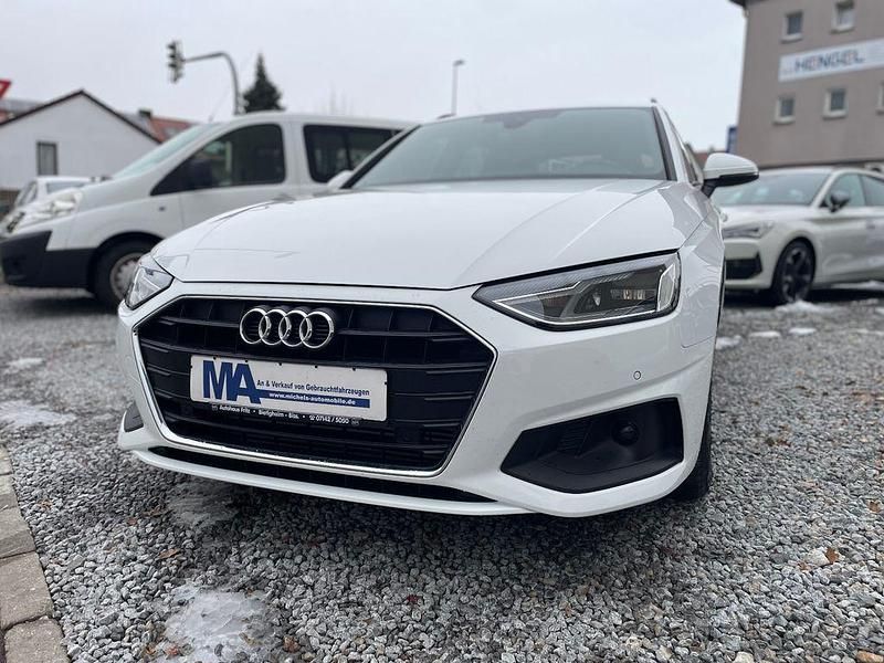 Gebraucht Audi A4 S-Line 150 PS (110 kW) 2023 Weiß Kombi