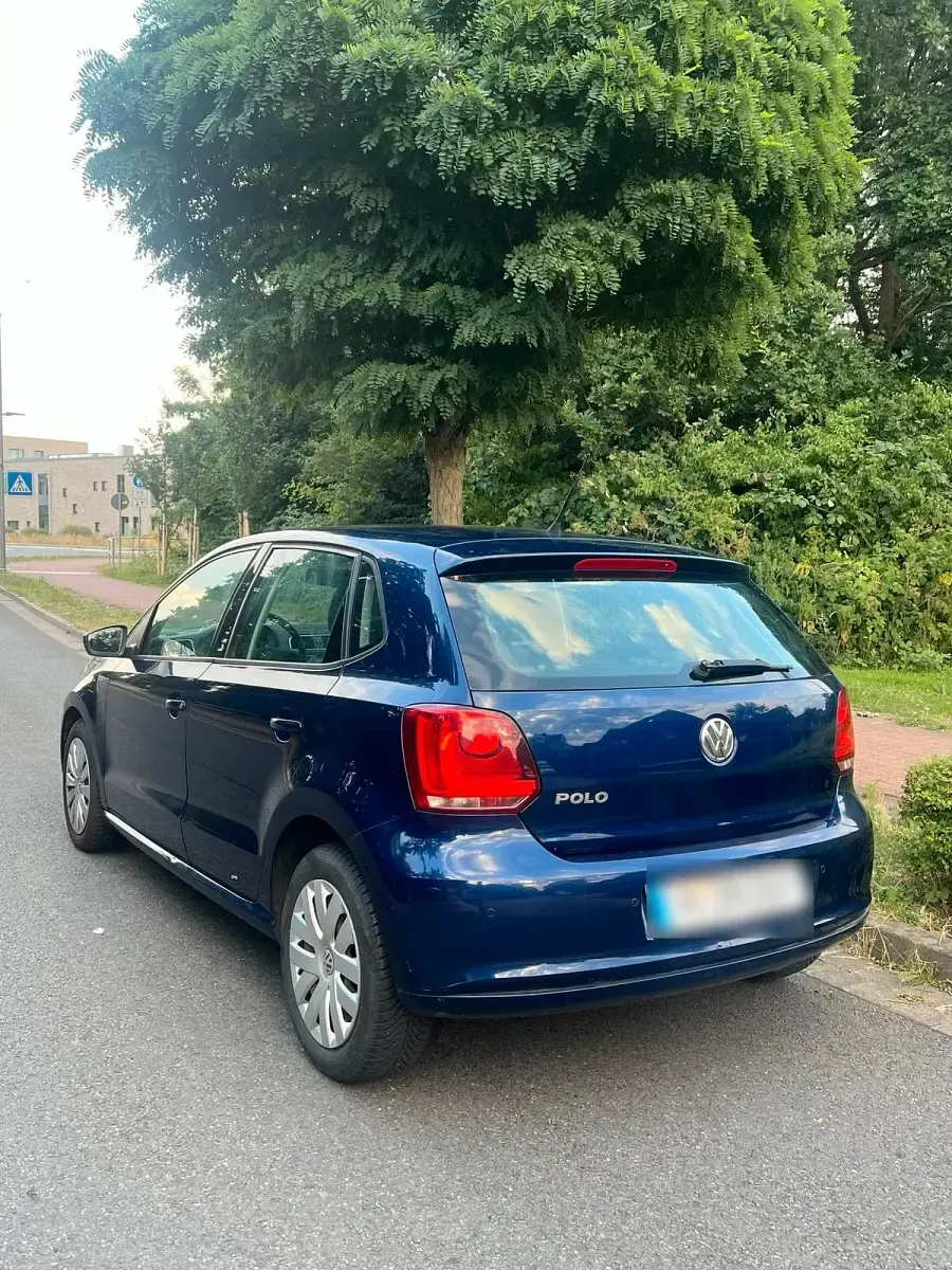 Gebraucht VW Polo 60 PS (44 kW) 2010 Blau Kleinwagen