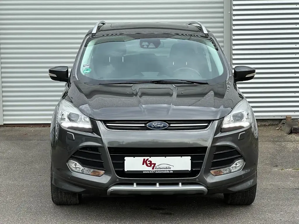 Usata Ford Kuga 150 CV (110 kW) 2016 Grigio SUV