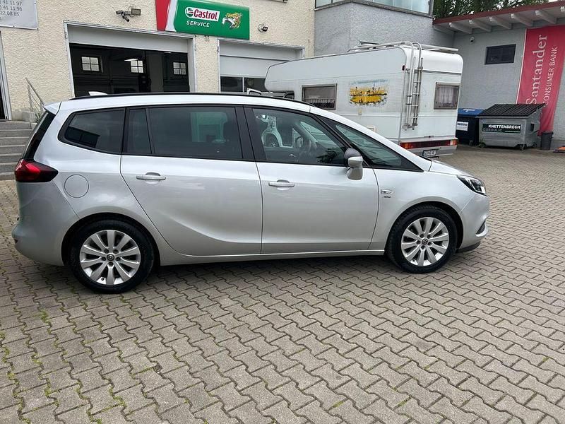 Gebraucht Opel Zafira Active 140 PS (102 kW) 2016 Silber Van / Kleinbus