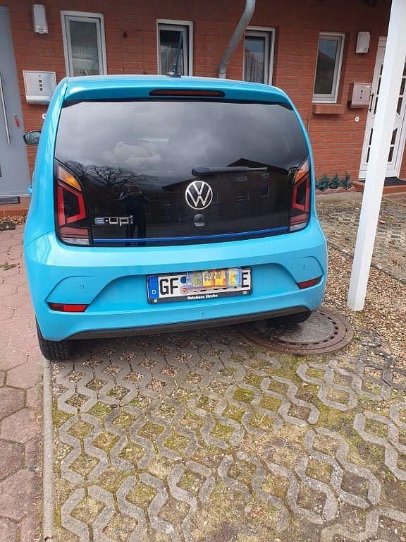Gebraucht VW e-up! 61 kW (83 PS) 2021 Blau Kleinwagen