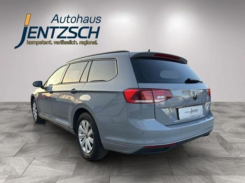 Gebraucht VW Passat Conceptline 150 PS (110 kW) 2023 Grau Kombi