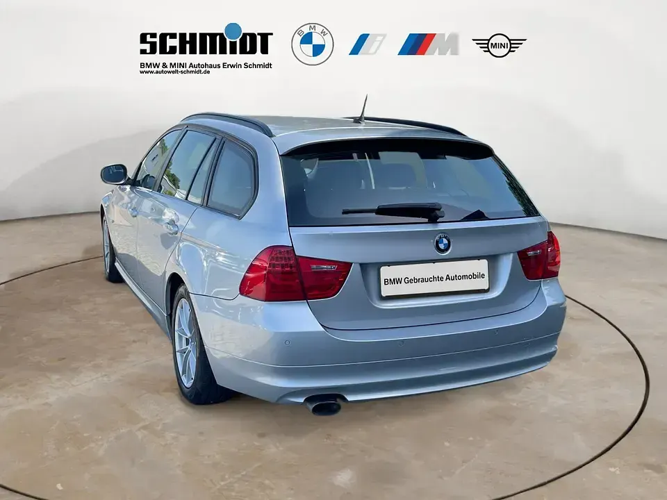 Gebraucht BMW 320 Comfort Edition 184 PS (135 kW) 2010 Titansilber Kombi