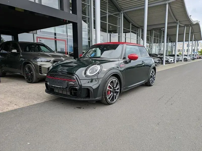 Gebraucht Mini John Cooper Works 231 PS (169 kW) 2023 Grün Kleinwagen