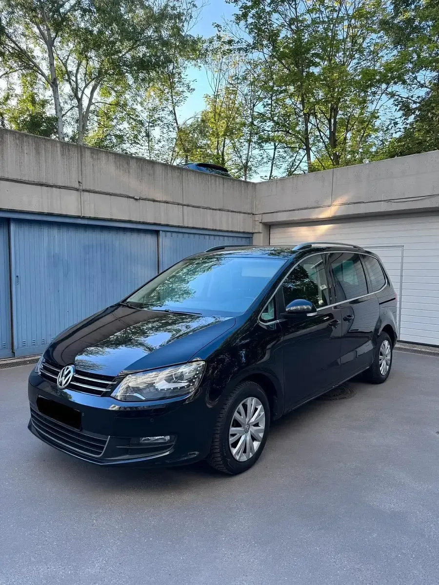 Gebraucht VW Sharan 140 PS (102 kW) 2014 Schwarz Van / Kleinbus