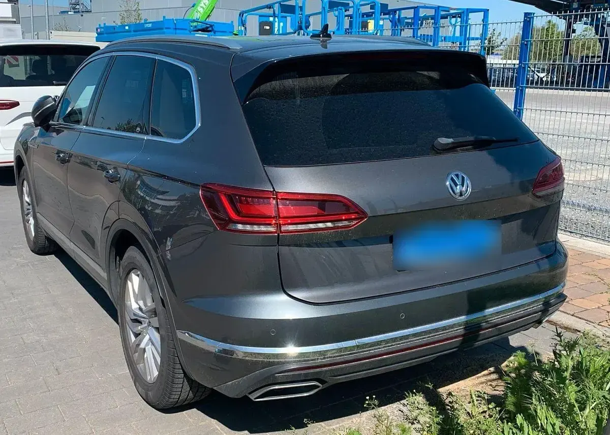 Second-hand VW Touareg 286 CP (210 kW) 2019 Gri SUV
