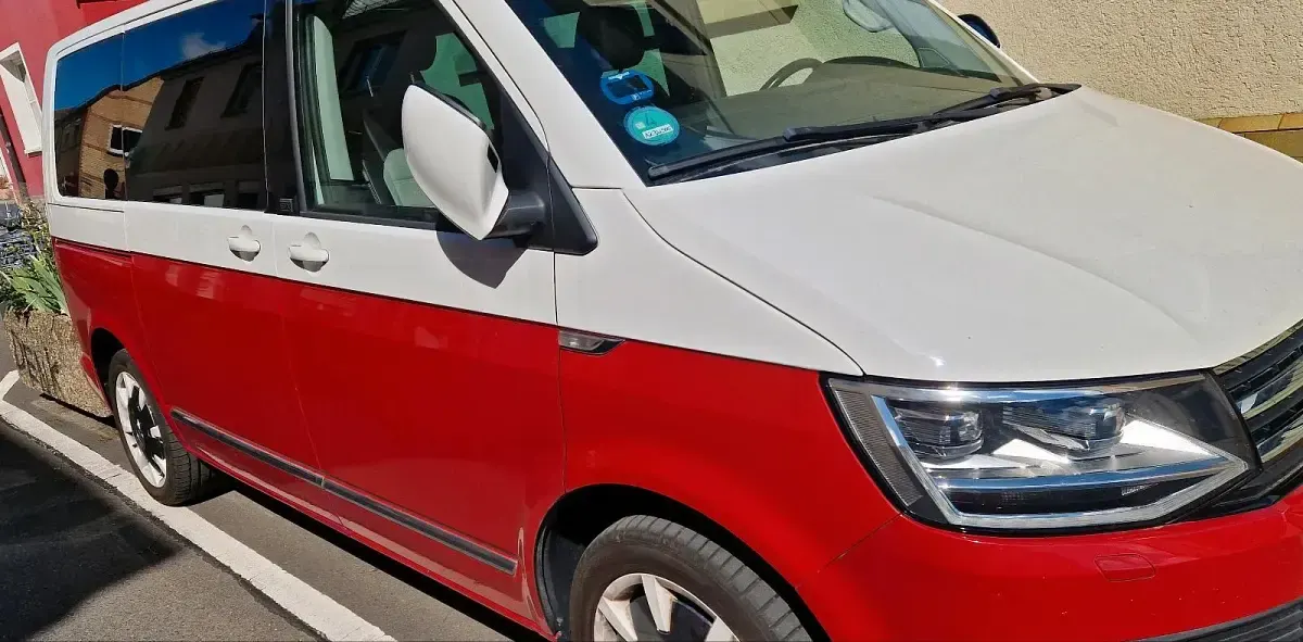 Gebraucht VW Multivan 204 PS (150 kW) 2015 Weiß Van / Kleinbus