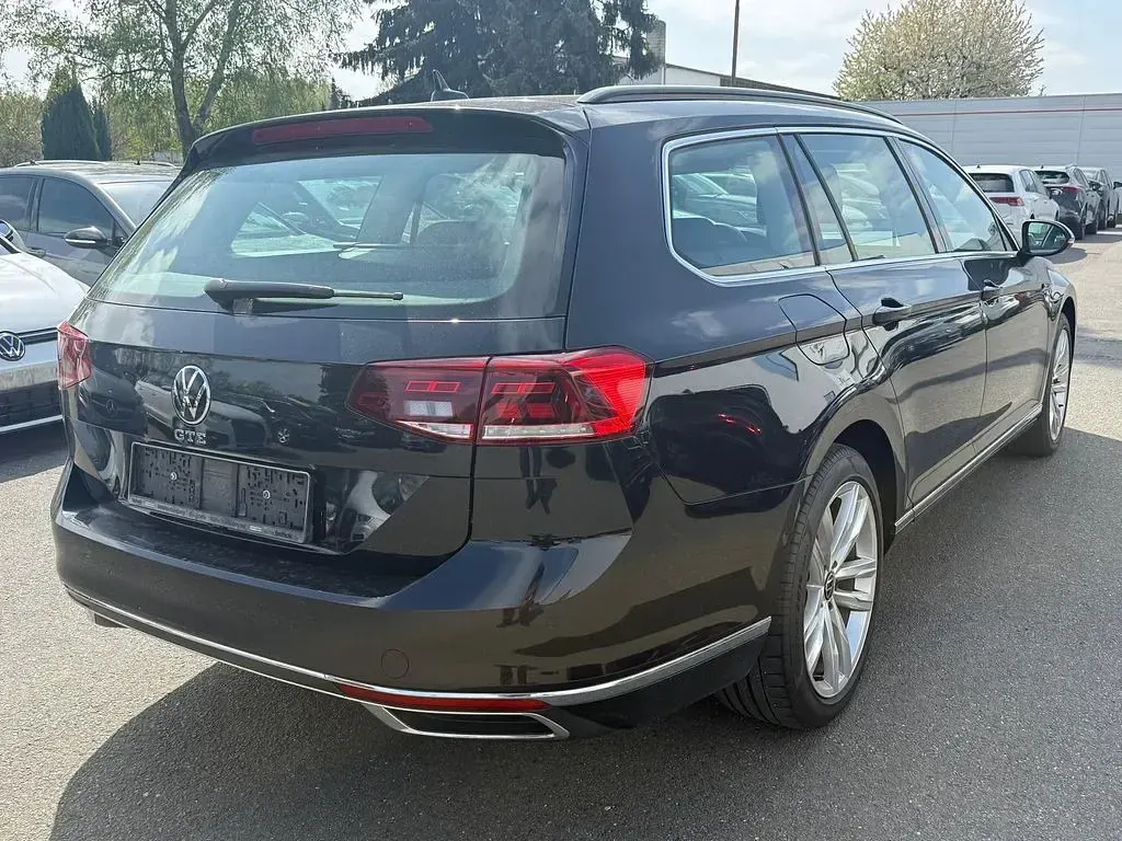 Gebraucht VW Passat 156 PS (114 kW) 2021 Schwarz Kombi