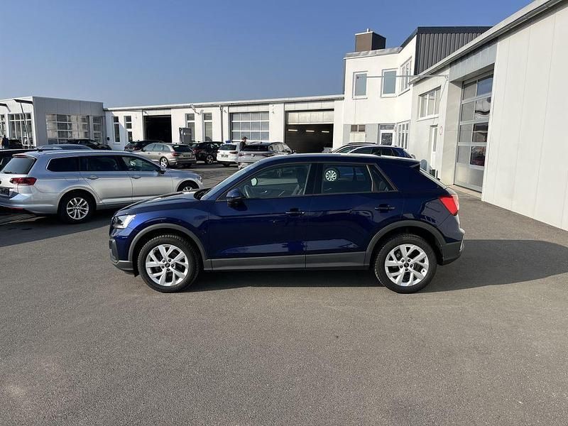 Gebraucht Audi Q2 150 PS (110 kW) 2022 Navarrablau SUV