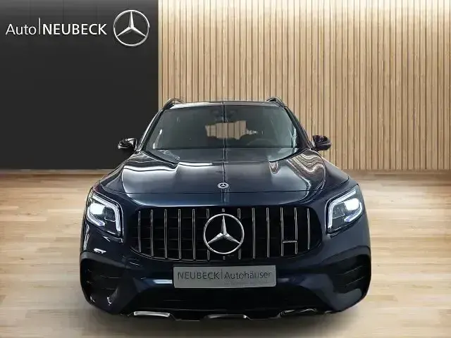 Gebraucht Mercedes GLB35 AMG line 306 PS (225 kW) 2023 Denimblau SUV
