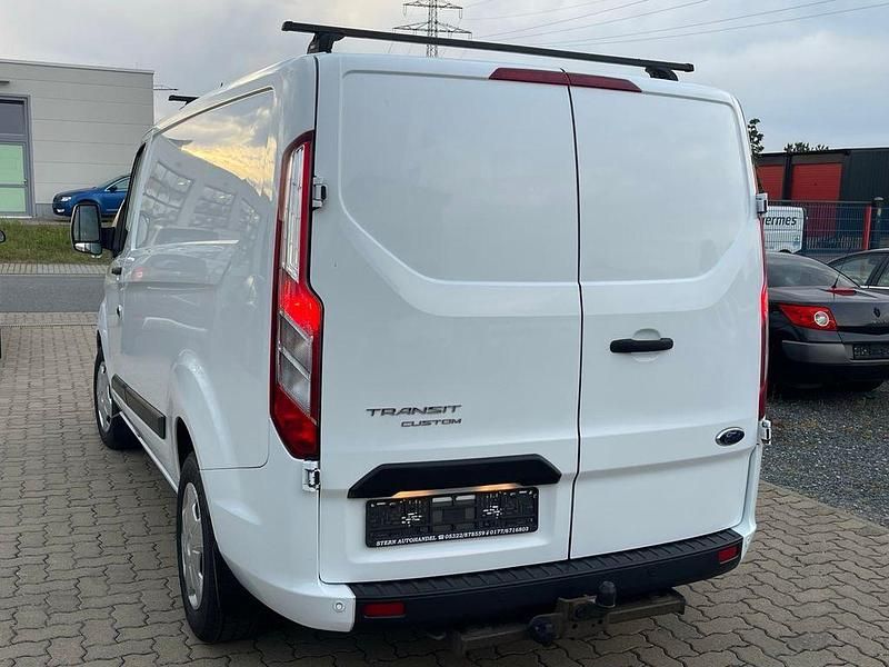 Gebraucht Ford Transit Custom Trend 131 PS (96 kW) 2019 Weiß Van / Kleinbus
