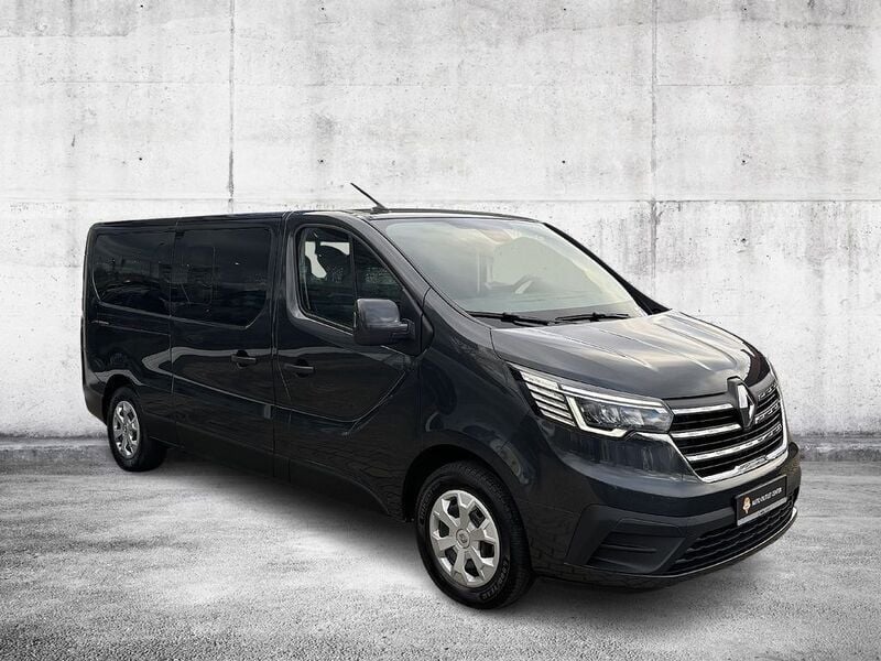 Grau Gebraucht 2024 Renault Trafic Life Van | 34.880 € (Guter Preis) - Bild 1/4