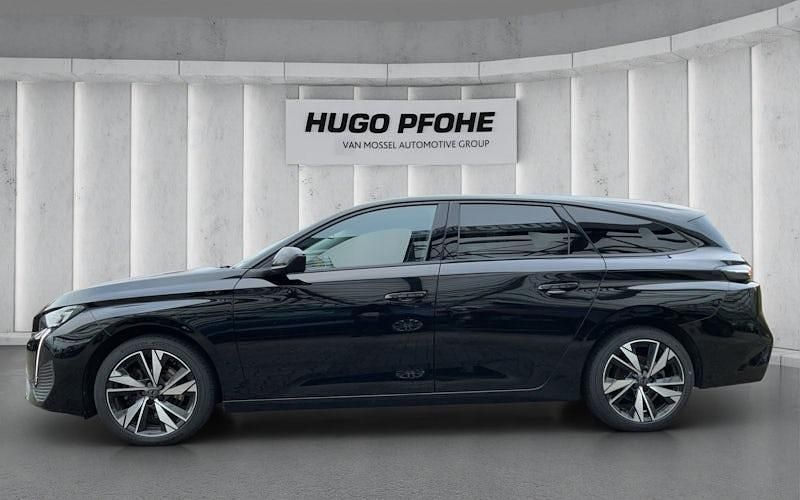 Gebraucht Peugeot 308 SW Allure 131 PS (96 kW) 2023 Schwarz Kombi