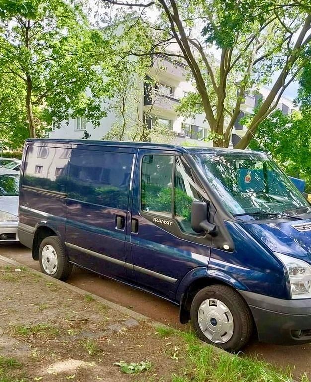 Second-hand Ford Transit Trend 101 CP (74 kW) 2012 Albastru Pickup
