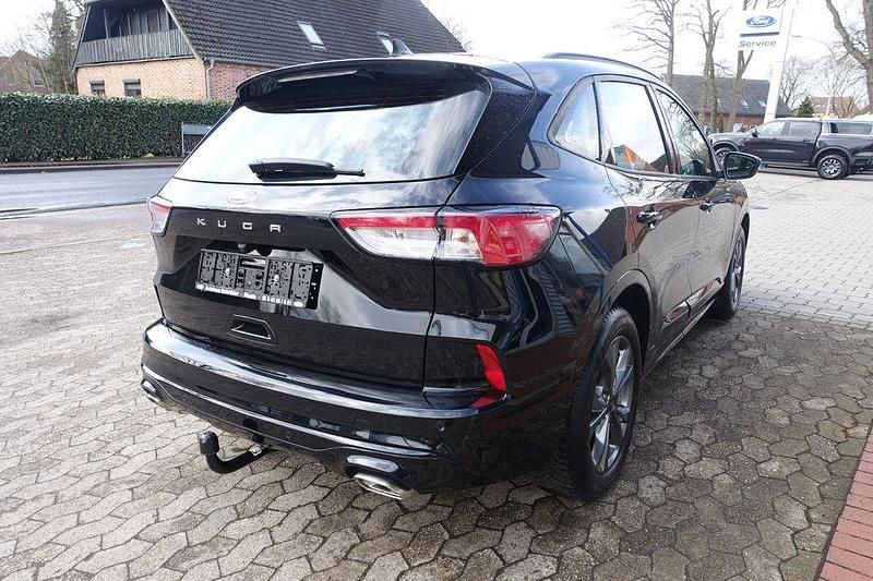 Gebraucht Ford Kuga ST-Line 150 PS (110 kW) 2023 Schwarz SUV