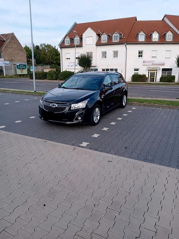 Schwarz Gebraucht 2013 Chevrolet Cruze Kombi | 3.999 € (Fairer Preis) - Bild 1/4