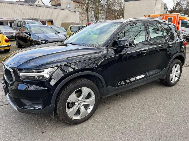 Gebraucht Volvo XC40 Momentum 163 PS (119 kW) 2019 Schwarz SUV