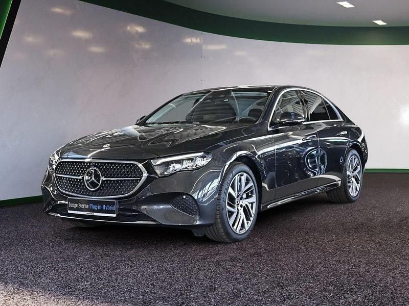 Gebraucht Mercedes E300 Advanced 197 PS (144 kW) 2024 Grau / graphitgrau Limousine