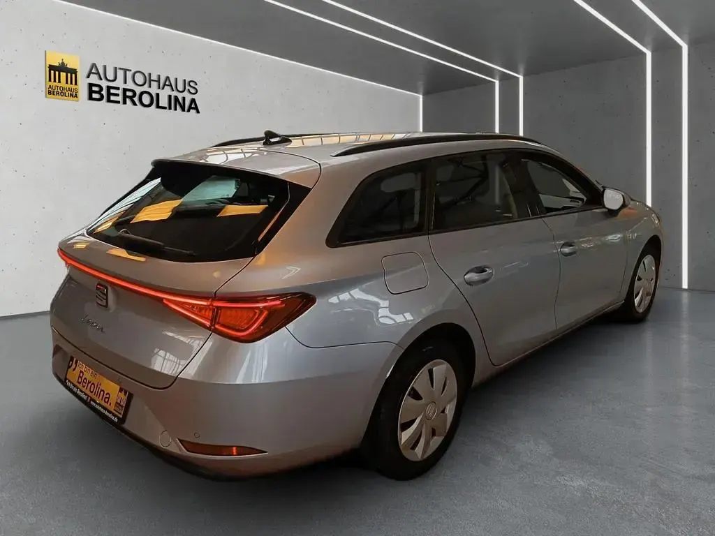 Gebraucht Seat Leon ST Reference 90 PS (66 kW) 2023 Urban silber metallic Kombi