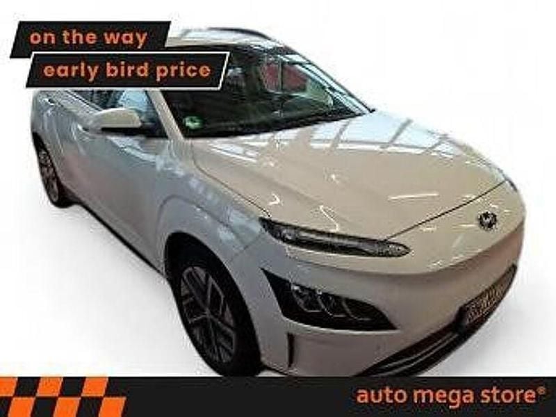Gebraucht Hyundai Kona Trend 100 kW (136 PS) 2023 Weiß SUV