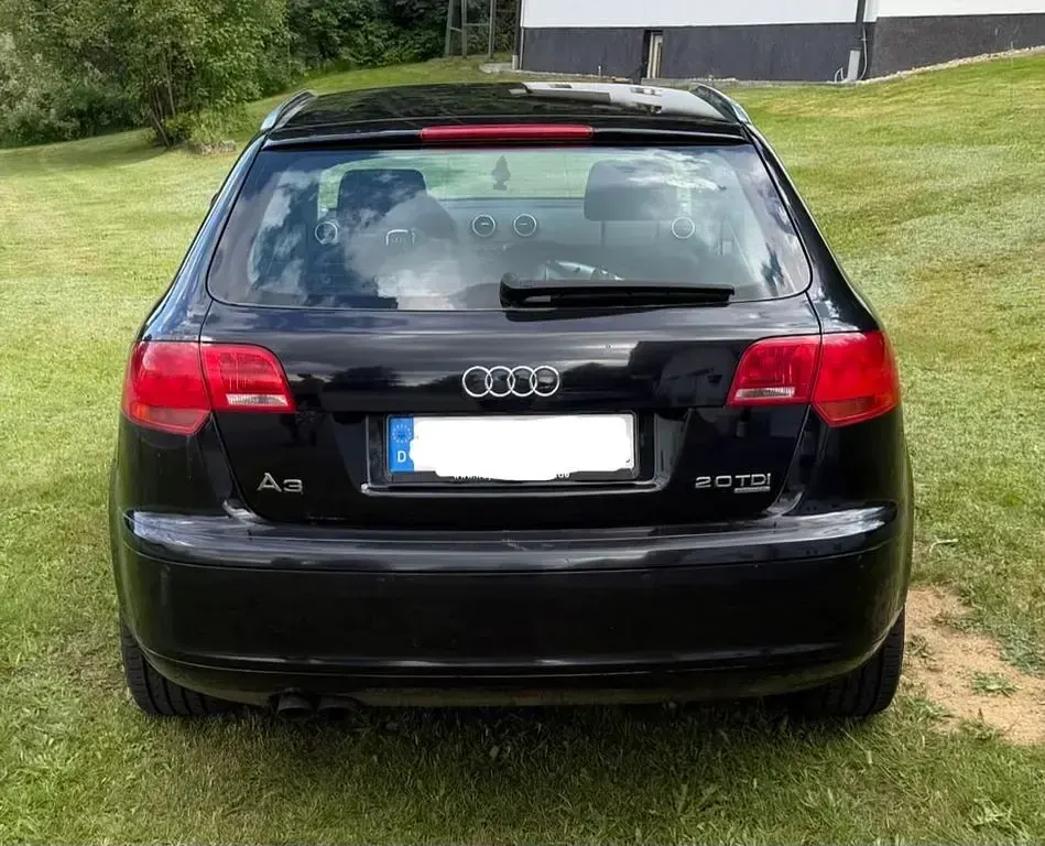 Gebraucht Audi A3 Ambiente 140 PS (102 kW) 2006 Schwarz Kleinwagen