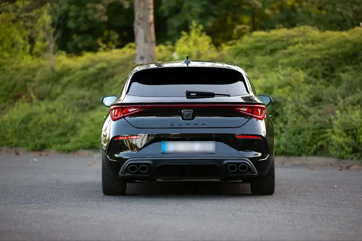 Gebraucht Cupra Leon VZ 385 PS (283 kW) 2022 Schwarz Limousine
