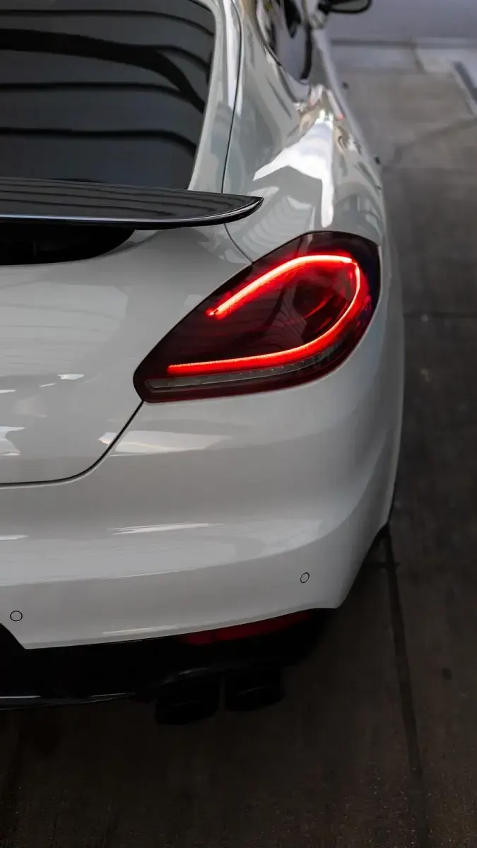 Gebraucht Porsche Panamera GTS 440 PS (323 kW) 2016 Weiß Kleinwagen