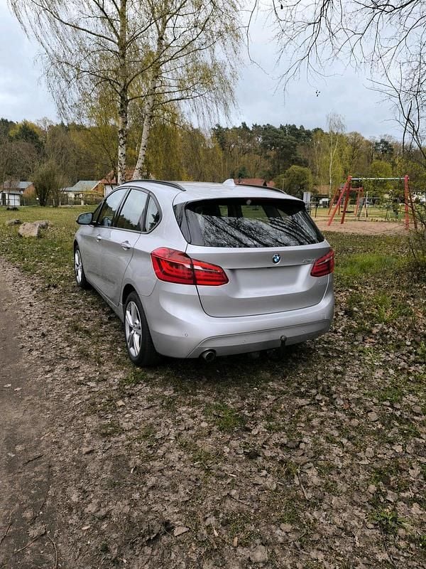 Gebraucht BMW 218 Comfort Edition 150 PS (110 kW) 2016 Grau Kombi