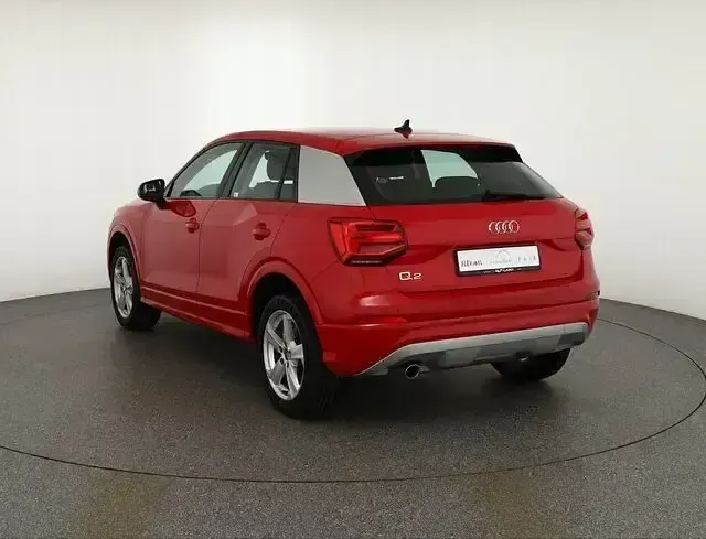 Gebraucht Audi Q2 Sport 116 PS (85 kW) 2019 Rot SUV